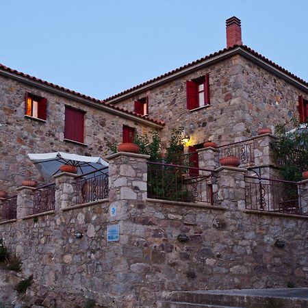 Stone Houses Kontias Bilik gambar